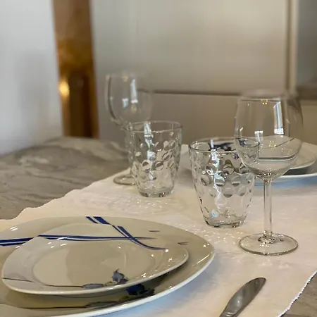 Mel's Place 公寓 地拉那